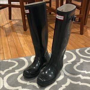Hunter Glossy Black Knee-High Boots